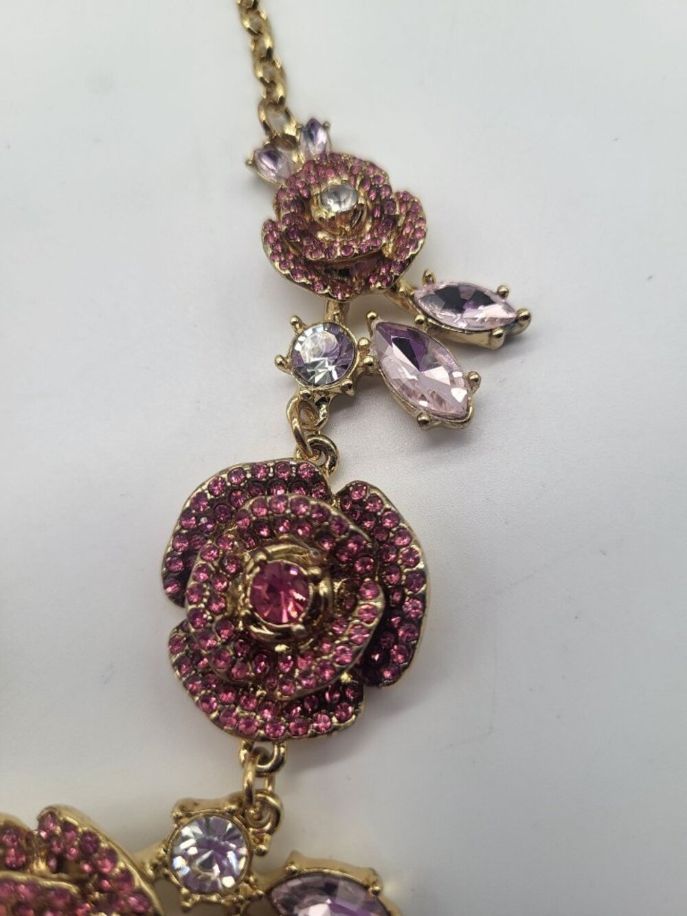 Betsey Johnson Pink Crystal Rhinestone Floral Rose Necklace Statement Gold Tone - Picture 6 of 10